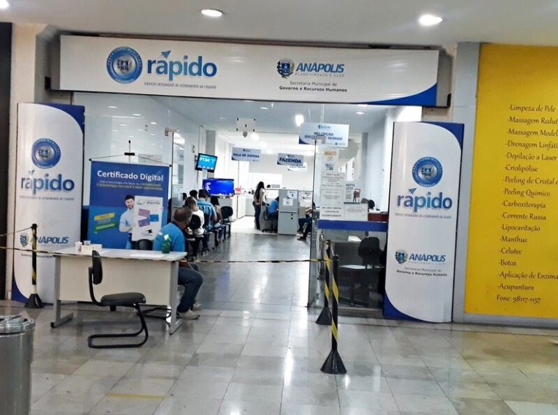 Atendimento ao cidadão na unidade Rápido localizada dentro do Anashopping em Anápolis