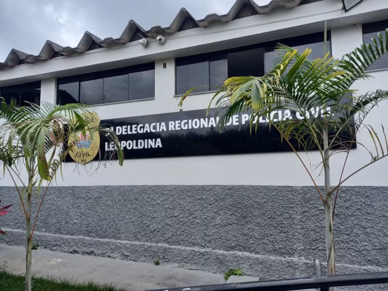 Delegacia que investiga o assassinato de criança em Leopoldina