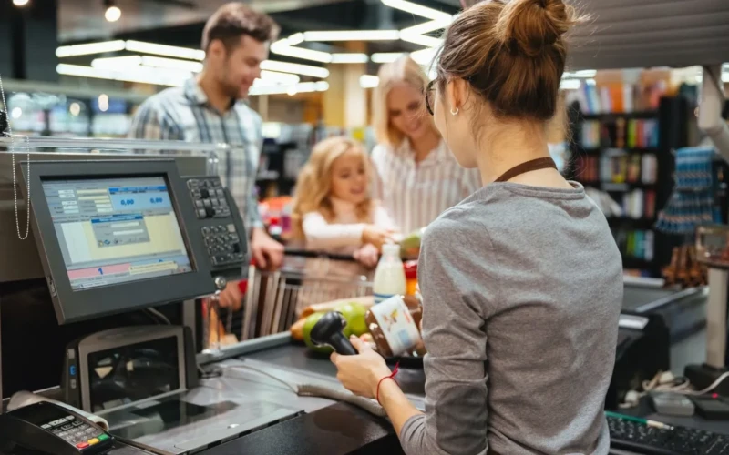 Profissoes-populares-sofrem-com-falta-de-trabalhad0136991800202511251551-ScaleDownProportional