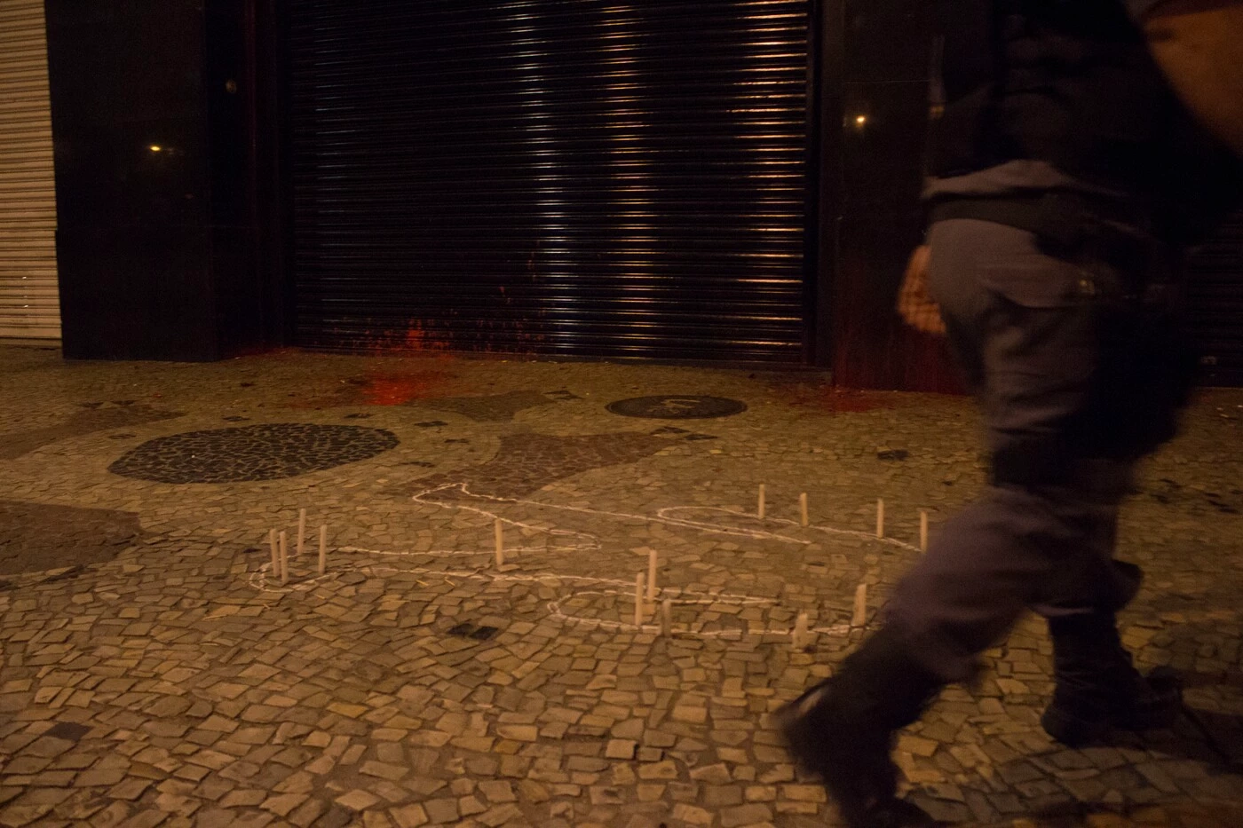 CAPA-Baixada-Fluminense-e-os-politicos-armados-na-terra-dos-assassinatos