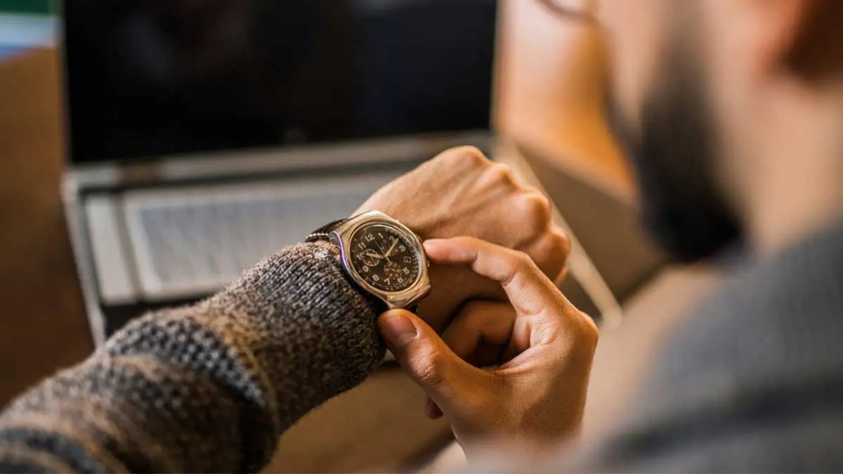 aprenda-a-falar-as-horas-em-ingles